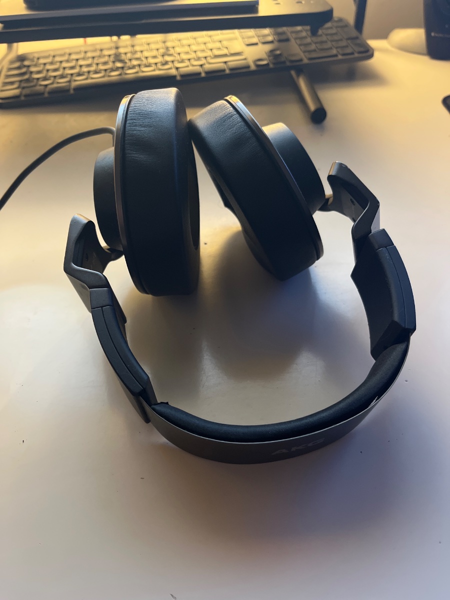 Slúchadlá AKG K550